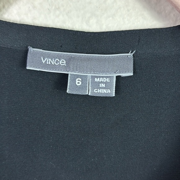 Vince 100% Silk Color Block Olive & Black Tunic Top Blouse Size 6 - Picture 3 of 16